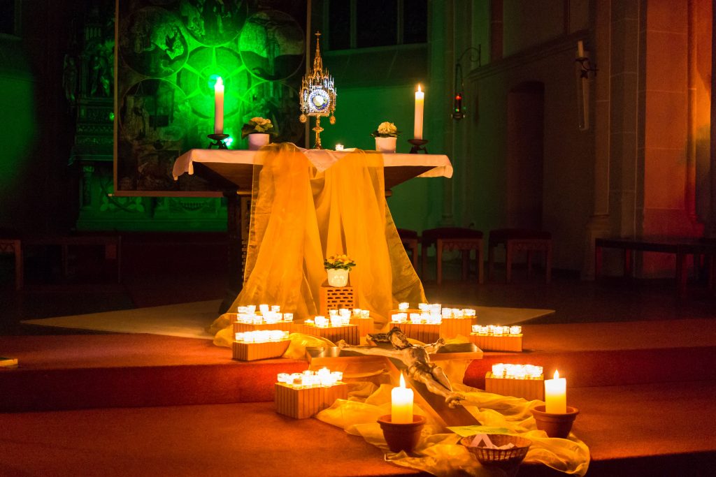 Adoration eucharistique